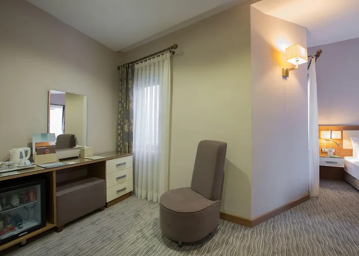 Yasmak Comfort Hotel